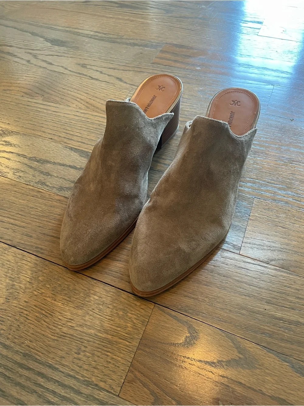 Johnston & Murphy suede slip